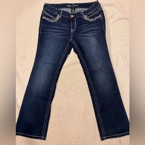 NWOT ARIYA JEANS SIZE 14
